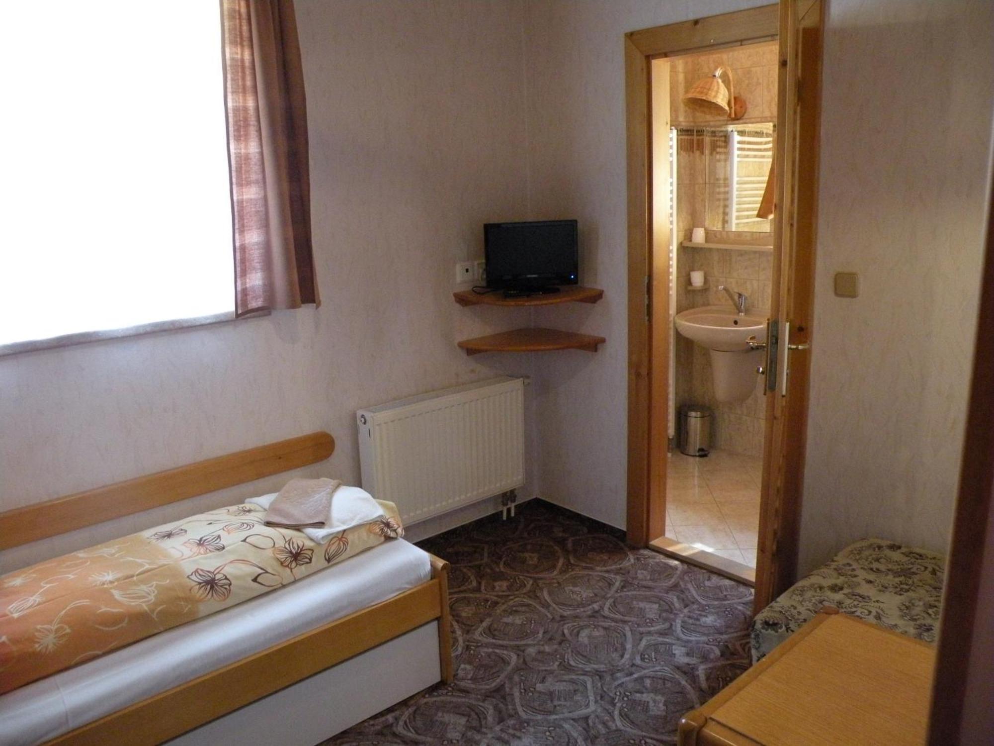 Hotel Lesni Dum Janské Lázně Chambre photo