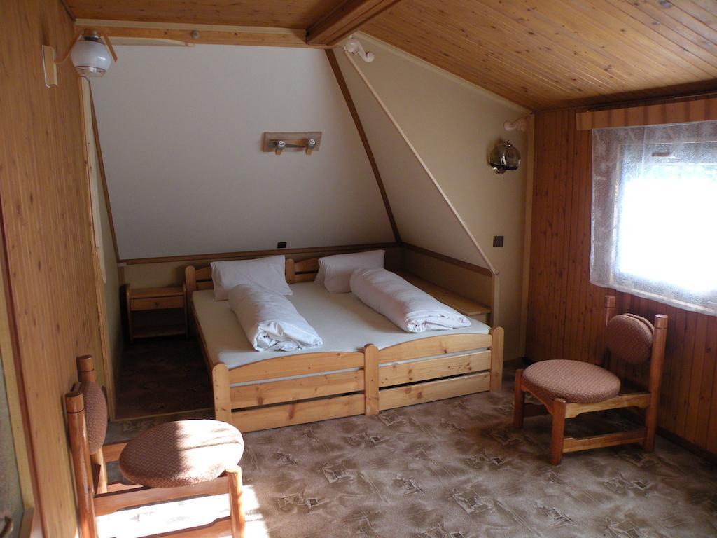 Hotel Lesni Dum Janské Lázně Chambre photo